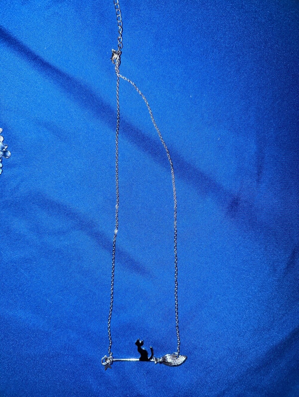 Silver Tone Cat and Feather Pendant Necklace